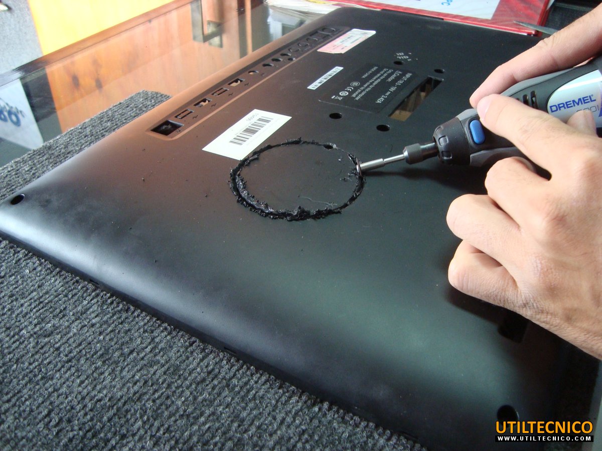 Cooler externo en computadora All In One