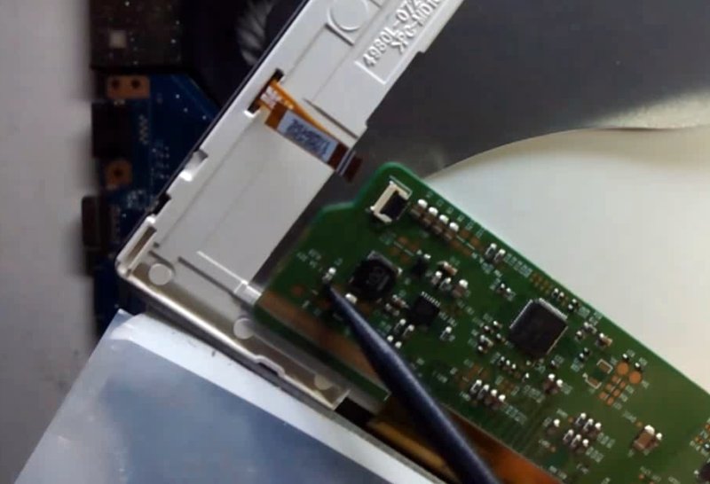 Sony Vaio PCG-61611U no enciende pantalla