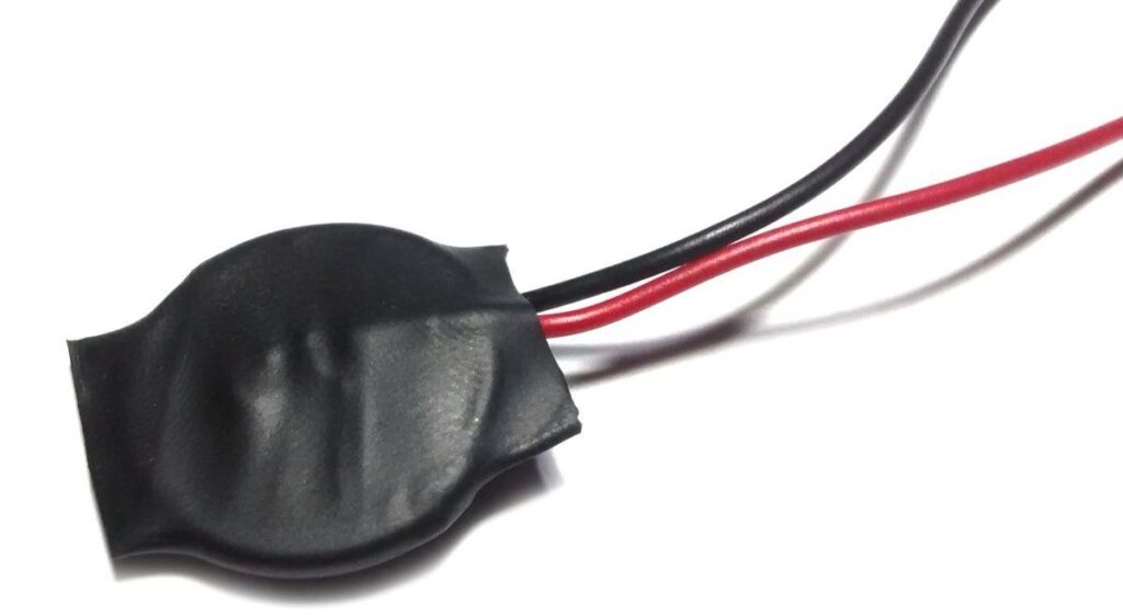 Como soldar cable a una pila de notebook