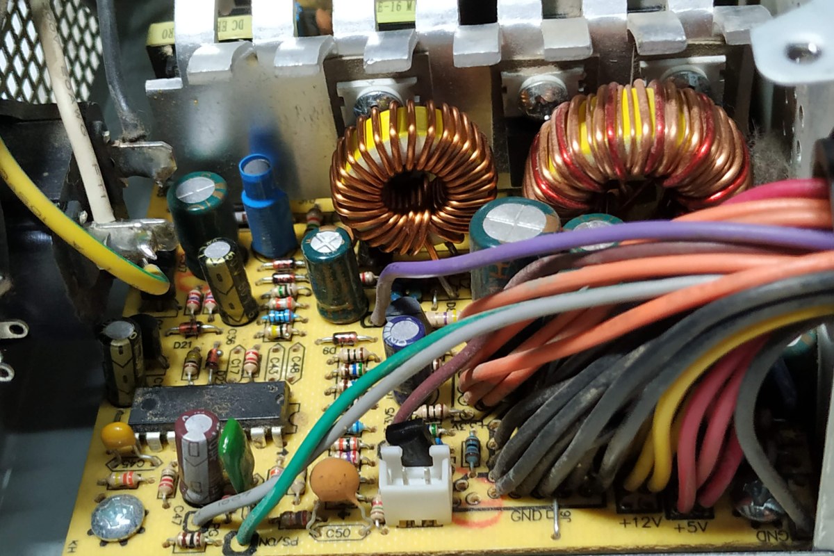 Como reparar una Fuente de computadora